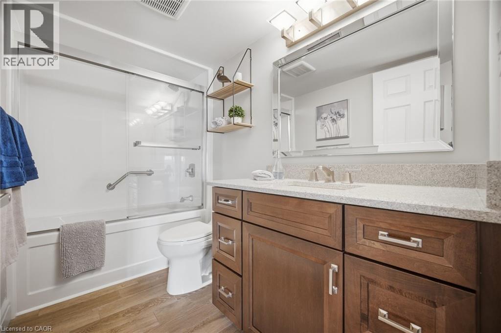 216 Plains Road W Unit# F301, Burlington, Ontario  L7T 4K8 - Photo 7 - 40843053