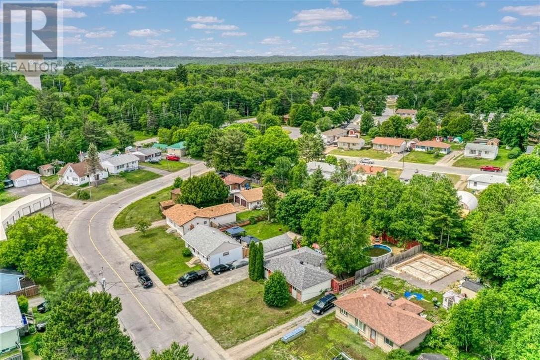 32 Fraser Avenue, Onaping, Ontario  P0M 2R0 - Photo 31 - 2128880