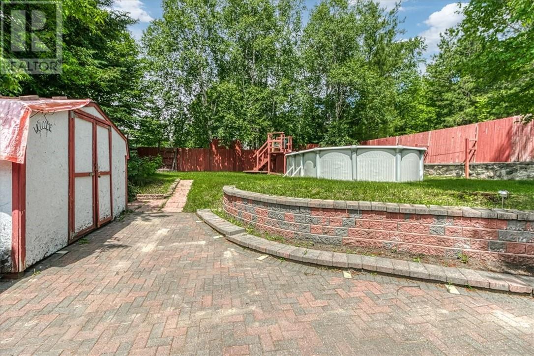 32 Fraser Avenue, Onaping, Ontario  P0M 2R0 - Photo 4 - 2128880