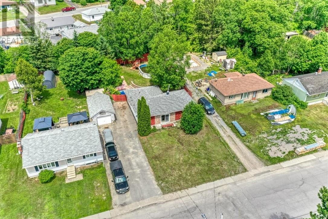 32 Fraser Avenue, Onaping, Ontario  P0M 2R0 - Photo 9 - 2128880