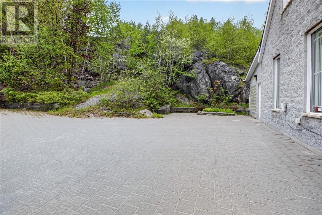 1583 Regent Street, Greater Sudbury, Ontario  P3E 3Z7 - Photo 6 - 2128742