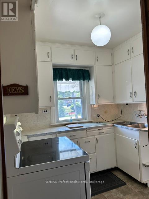 7 Invergordon Avenue, Minden Hills (Minden), Ontario  K0M 2K0 - Photo 11 - X13499748