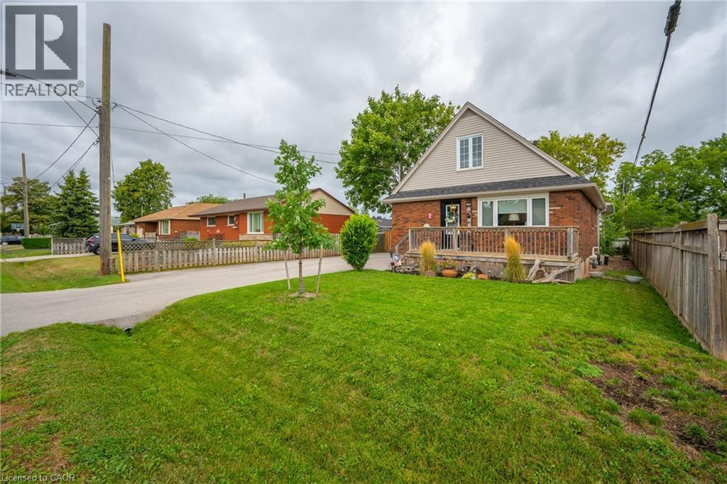 2 Cherry Avenue, Grimsby, Ontario  L3M 2G9 - Photo 5 - 40842447