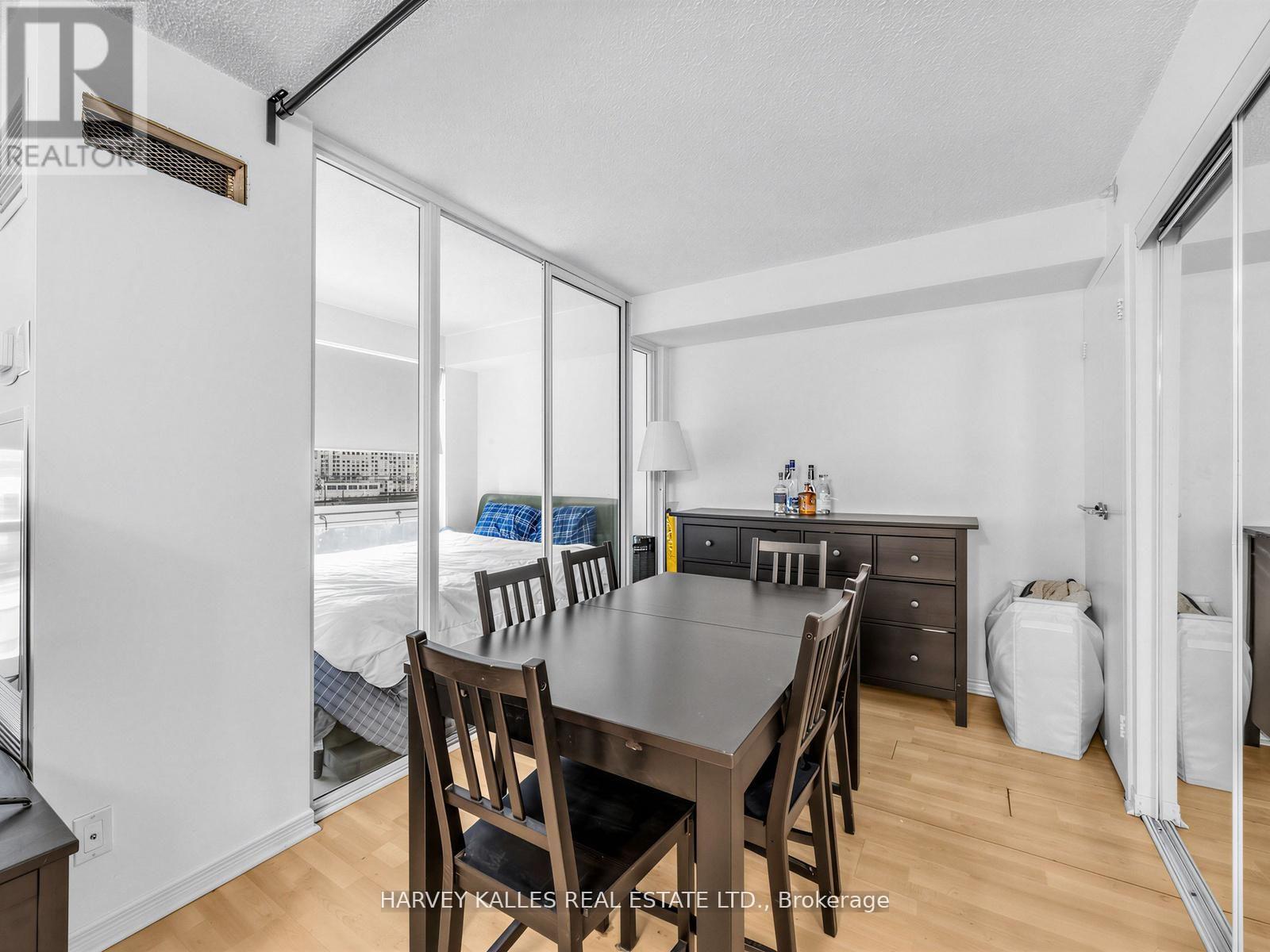 705 - 10 Yonge Street, Toronto, Ontario  M5J 1R4 - Photo 12 - C13499794