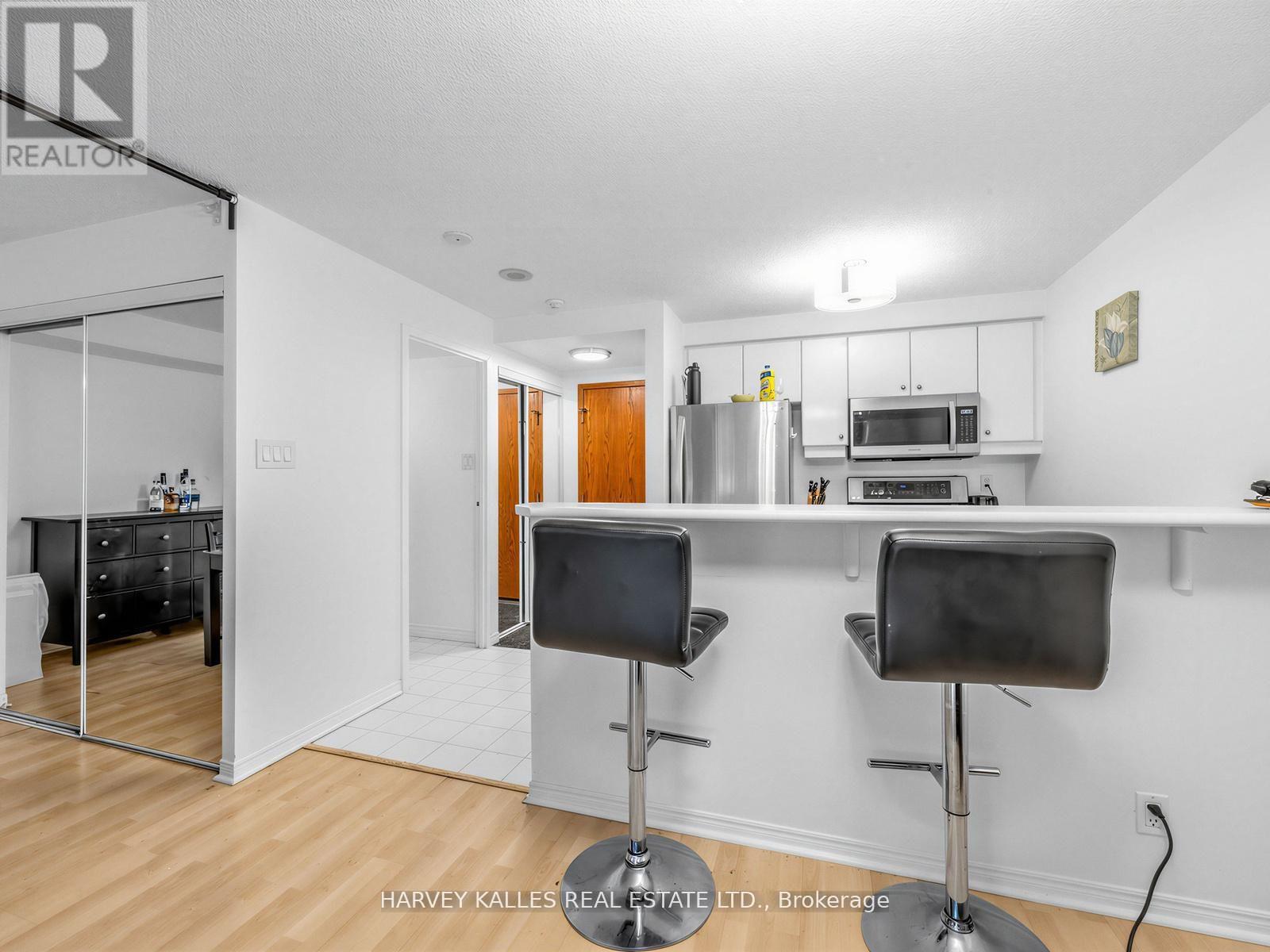 705 - 10 Yonge Street, Toronto, Ontario  M5J 1R4 - Photo 24 - C13499794