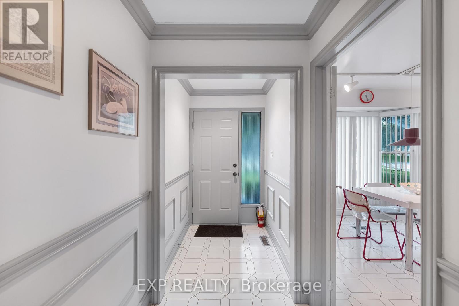 43 Abraham Avenue, Markham, Ontario  L3T 5G7 - Photo 4 - N13499716