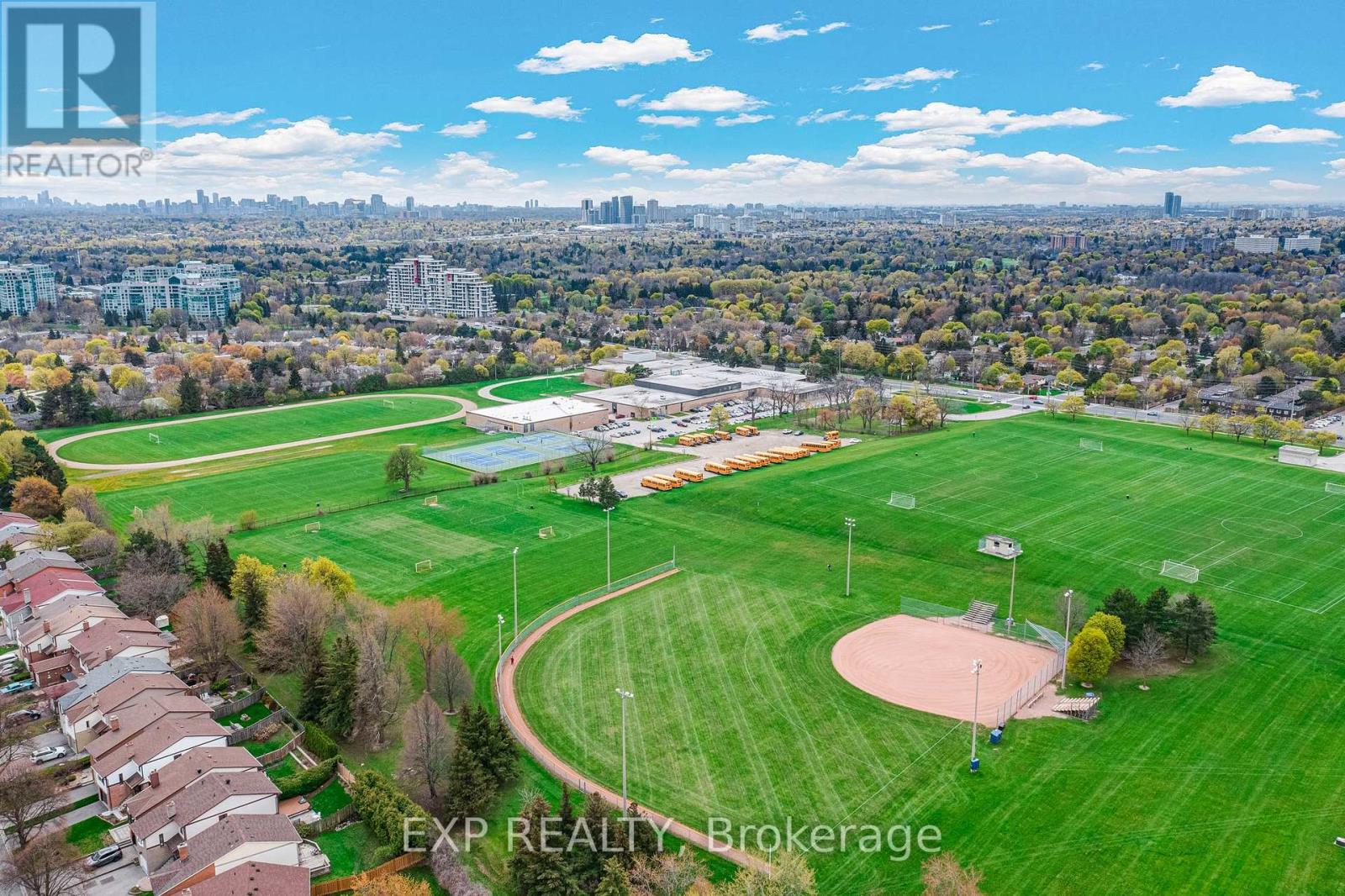 43 Abraham Avenue, Markham, Ontario  L3T 5G7 - Photo 46 - N13499716