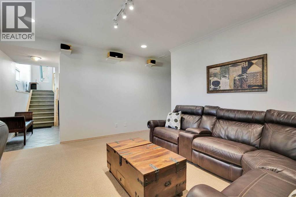 6 Discovery Woods Villas SW, Calgary, Alberta  T3H 5A6 - Photo 38 - A2323139