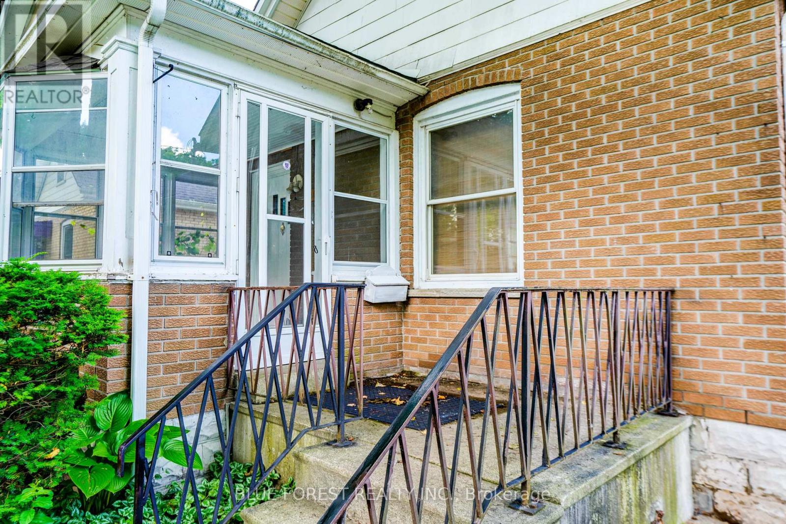 236 Bernard Avenue, London East, Ontario  N6A 2M8 - Photo 3 - X13499950