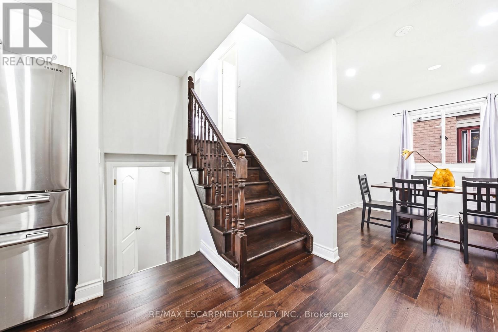 11 Drakes Drive, Hamilton, Ontario  L8E 4G4 - Photo 12 - X13499766