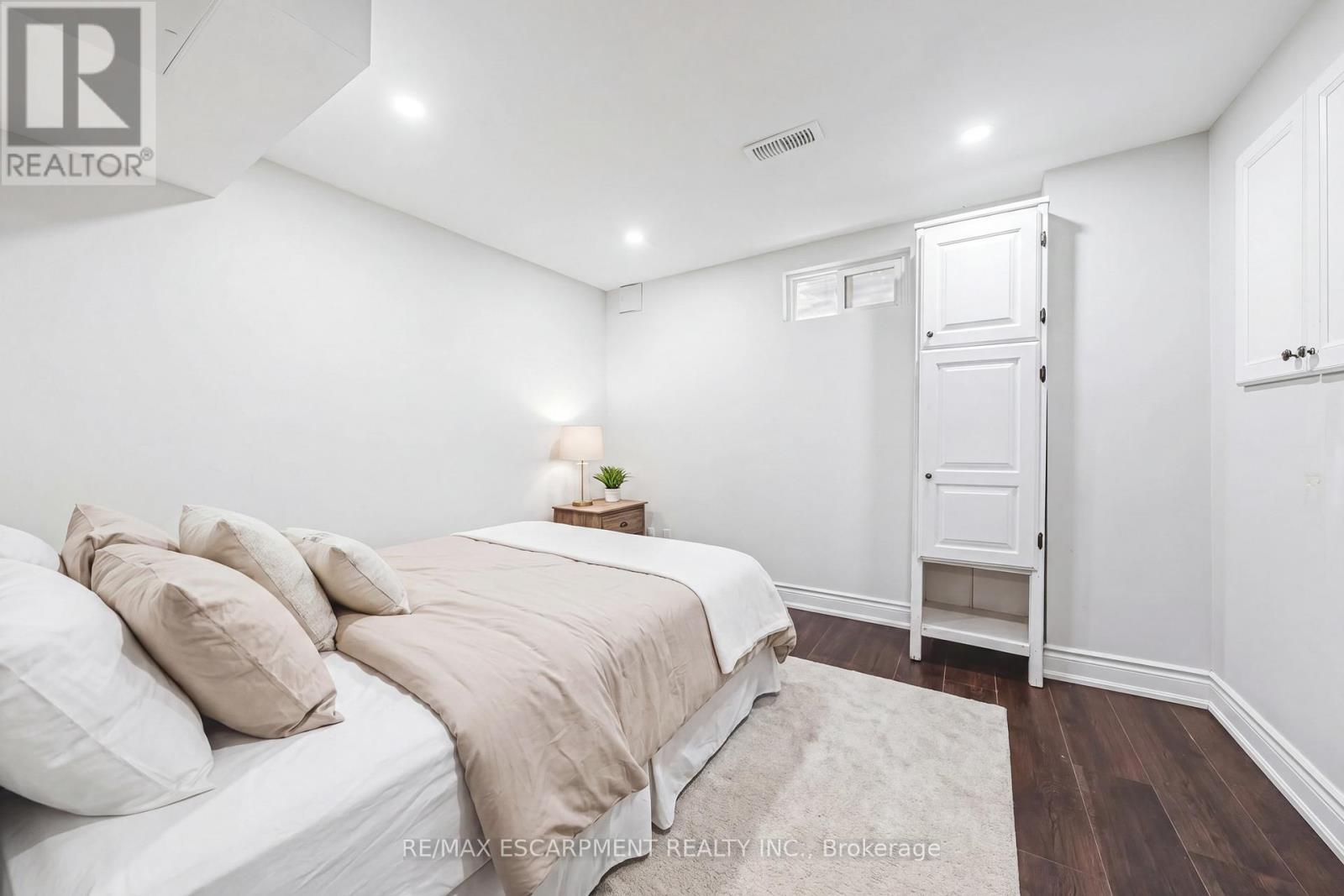 11 Drakes Drive, Hamilton, Ontario  L8E 4G4 - Photo 23 - X13499766