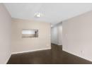 400 Sutton Crescent Unit# 301, Kelowna, BC V1V 1Y3