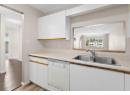 400 Sutton Crescent Unit# 301, Kelowna, BC V1V 1Y3
