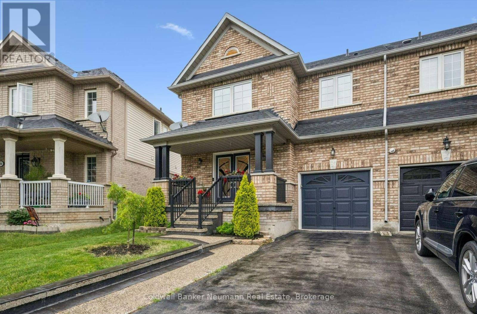 308 Fasken Court, Milton, Ontario  L9T 6S9 - Photo 2 - W13499970