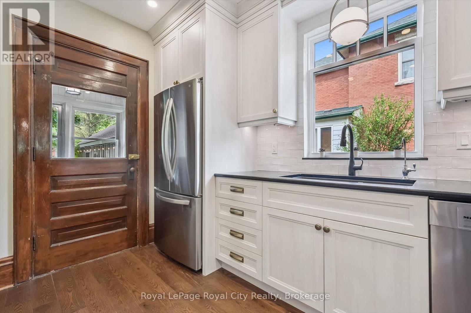 83 Durham Street, Guelph (Downtown), Ontario  N1H 2Y4 - Photo 15 - X13499888
