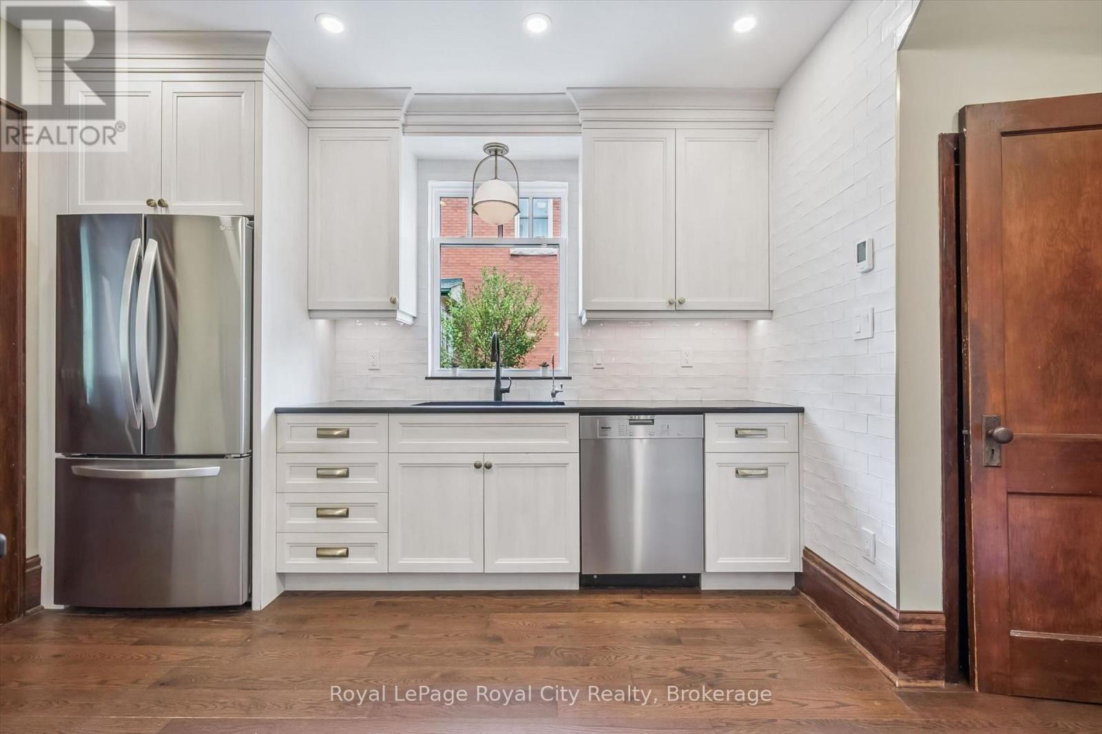 83 Durham Street, Guelph (Downtown), Ontario  N1H 2Y4 - Photo 18 - X13499888