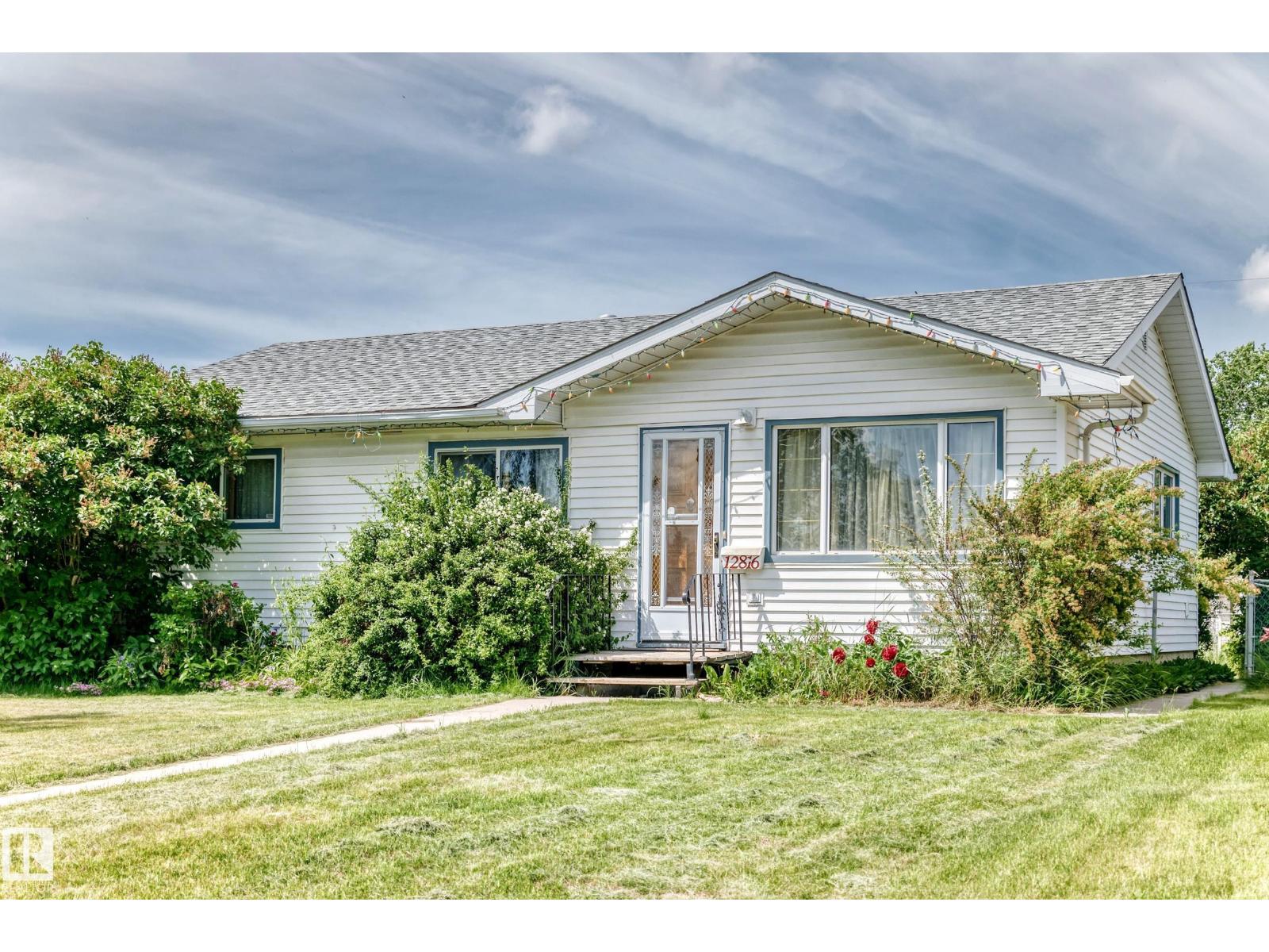 12816 77 ST NW, Edmonton, Alberta