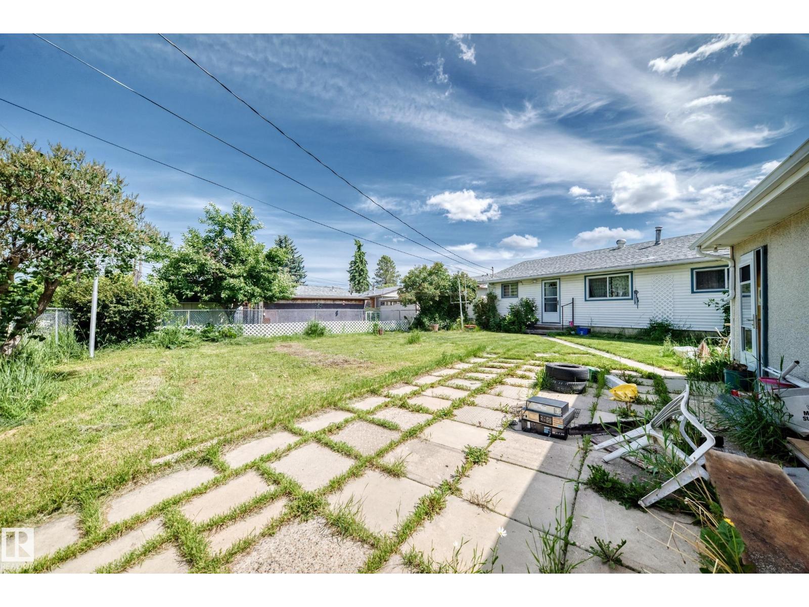 12816 77 St NW, Edmonton, Alberta  T5C 1C6 - Photo 5 - E4496207