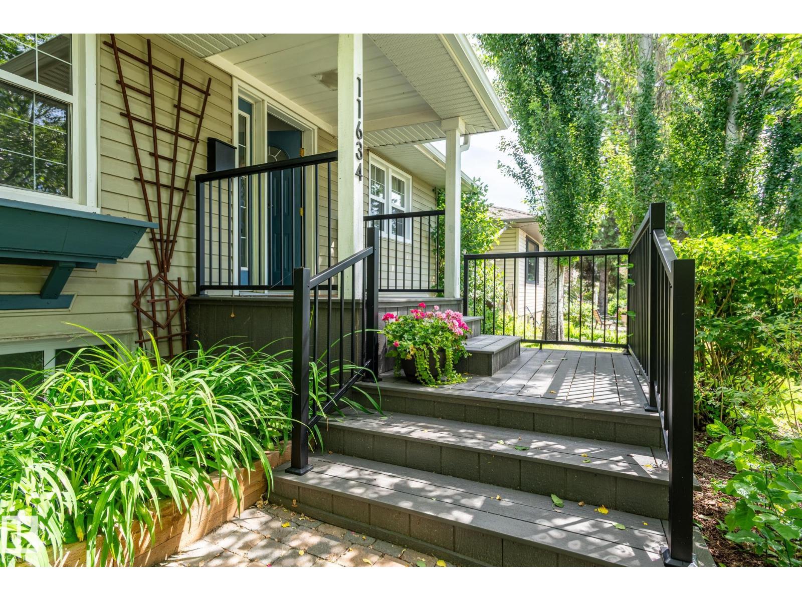 11634 74 Av NW NW, Edmonton, Alberta  T6G 0G2 - Photo 3 - E4496208