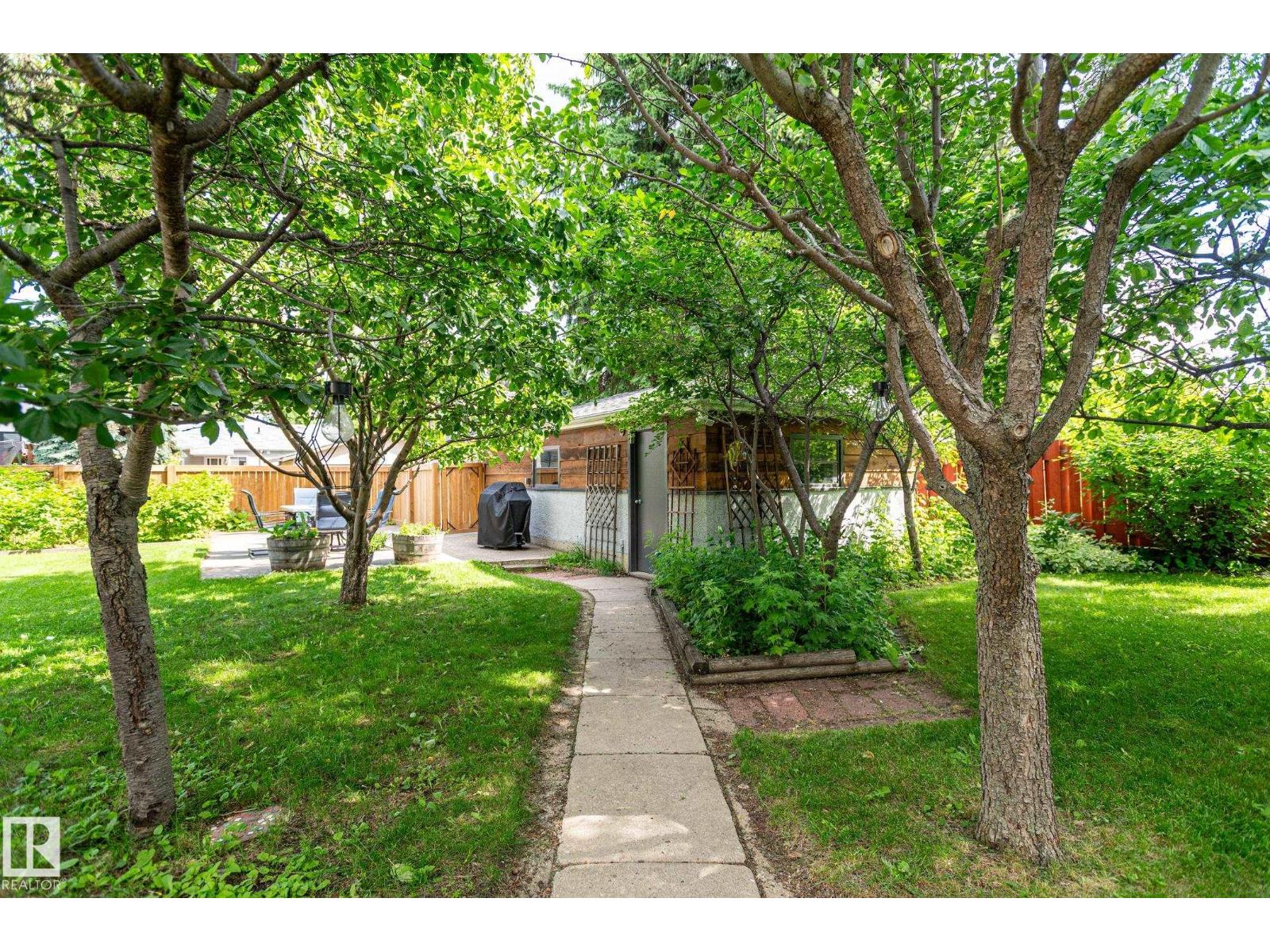 11634 74 Av NW NW, Edmonton, Alberta  T6G 0G2 - Photo 38 - E4496208