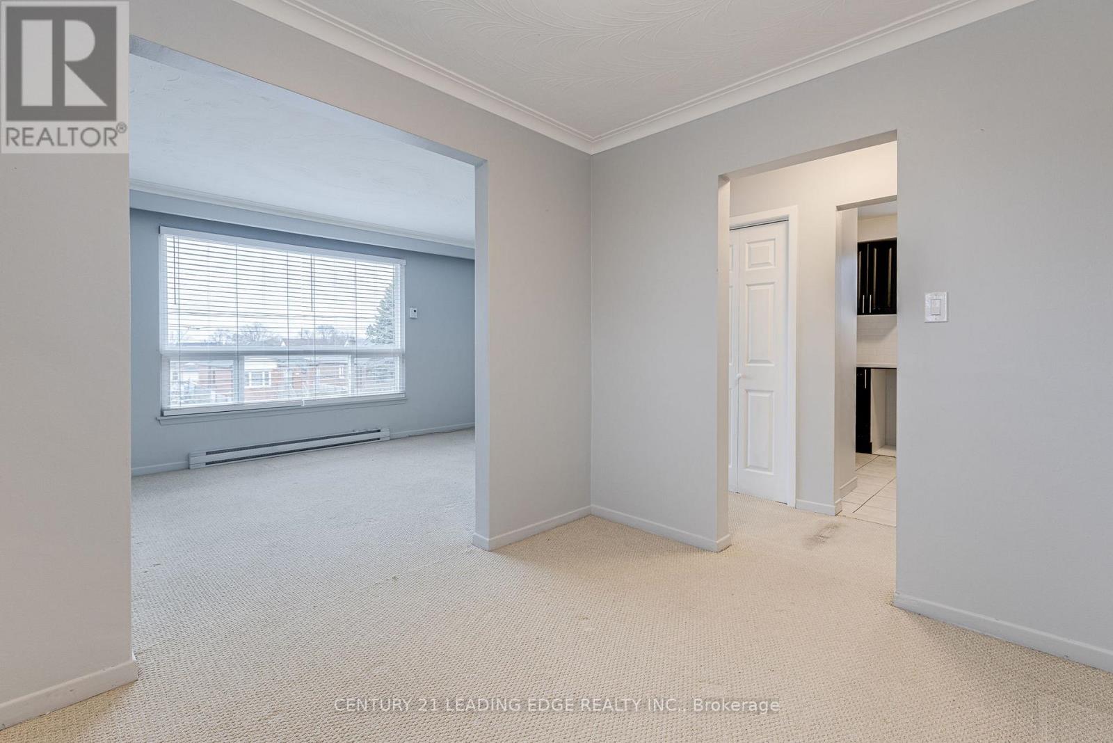 1 - 796 Midland Avenue, Toronto, Ontario  M1K 4E7 - Photo 9 - E13480554