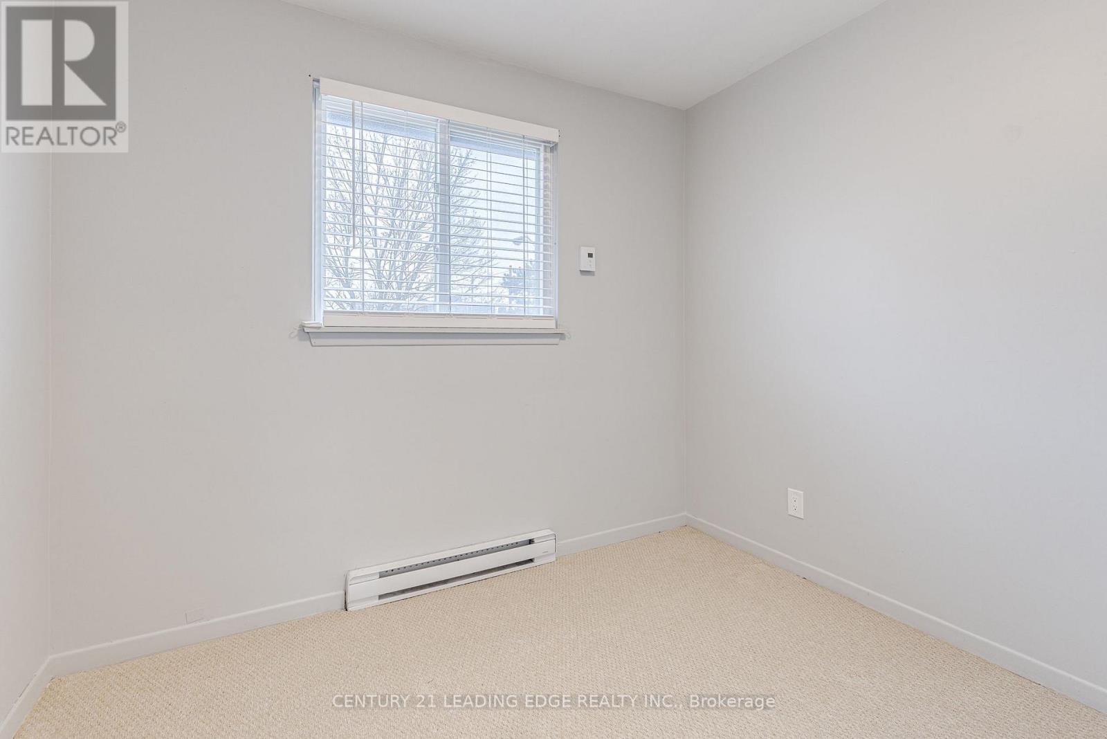 1 - 796 Midland Avenue, Toronto, Ontario  M1K 4E7 - Photo 11 - E13480554