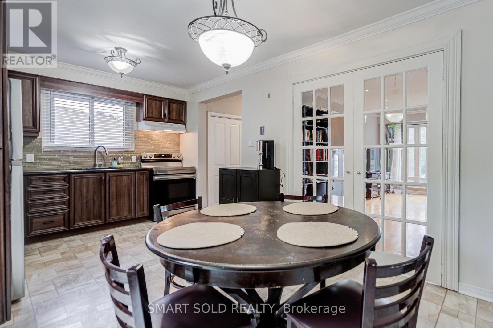 255 Cedar Avenue, Richmond Hill, Ontario  L4C 2B3 - Photo 16 - N13496994