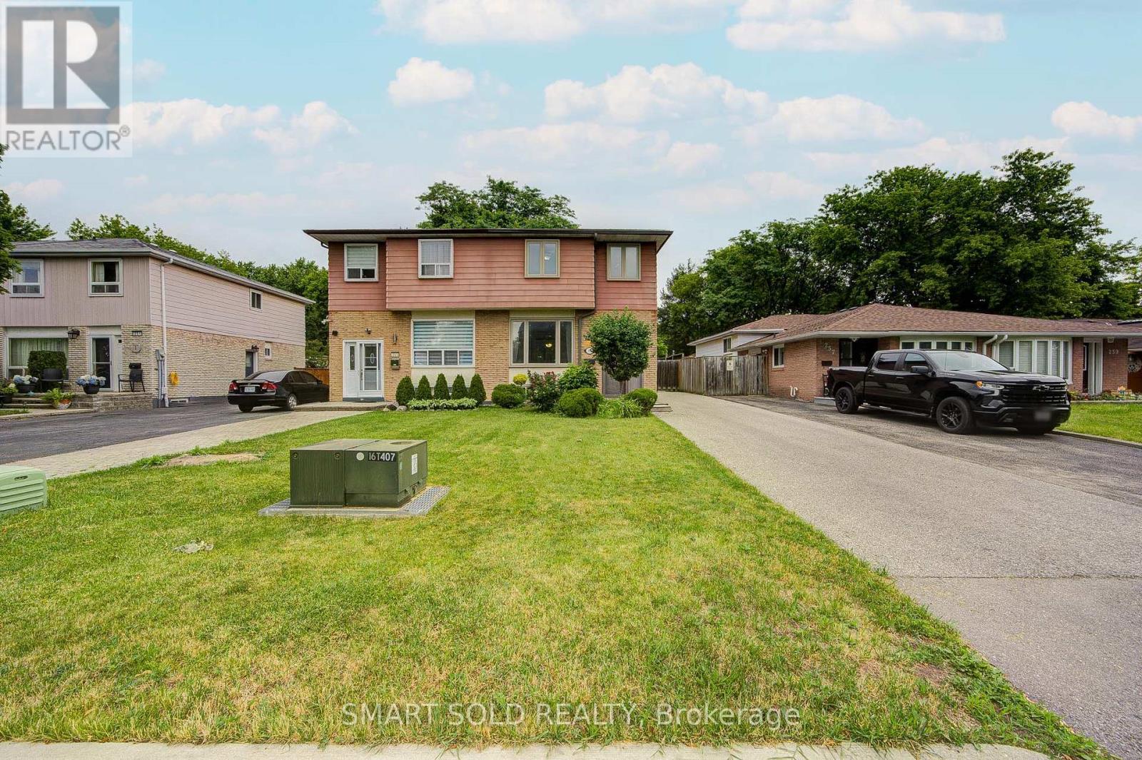 255 CEDAR AVENUE, Richmond Hill, Ontario