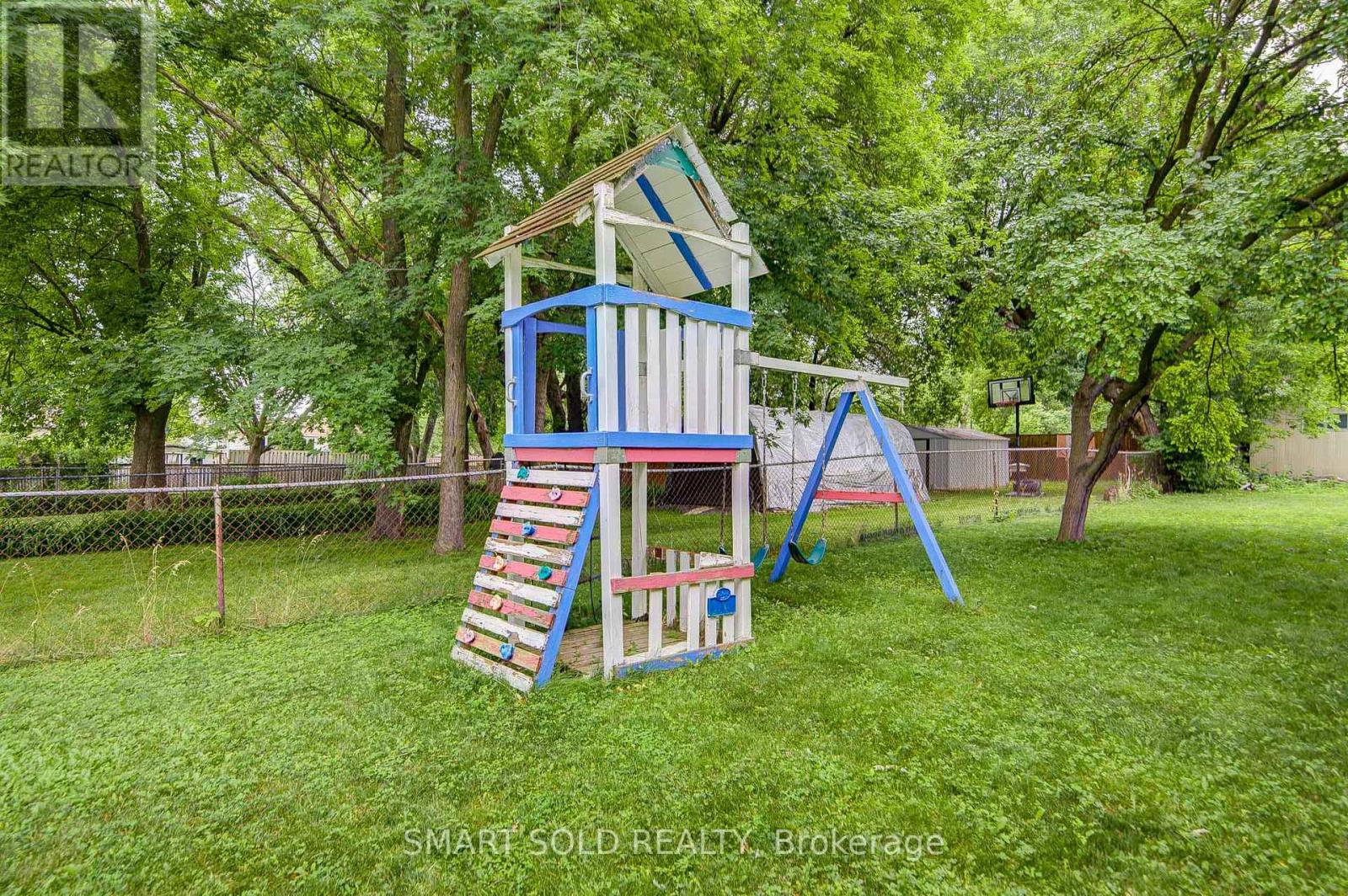 255 Cedar Avenue, Richmond Hill, Ontario  L4C 2B3 - Photo 39 - N13496994