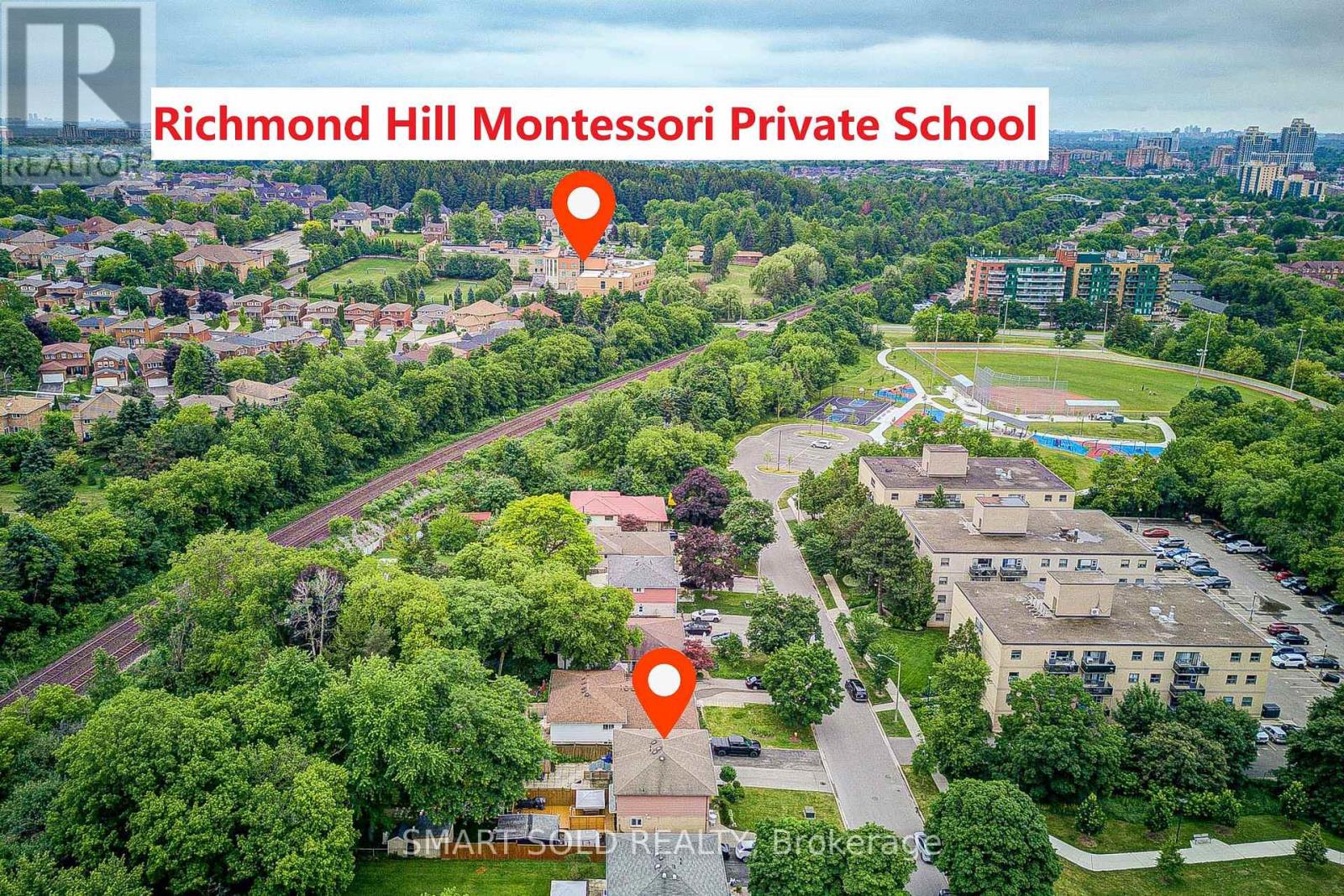 255 Cedar Avenue, Richmond Hill, Ontario  L4C 2B3 - Photo 6 - N13496994