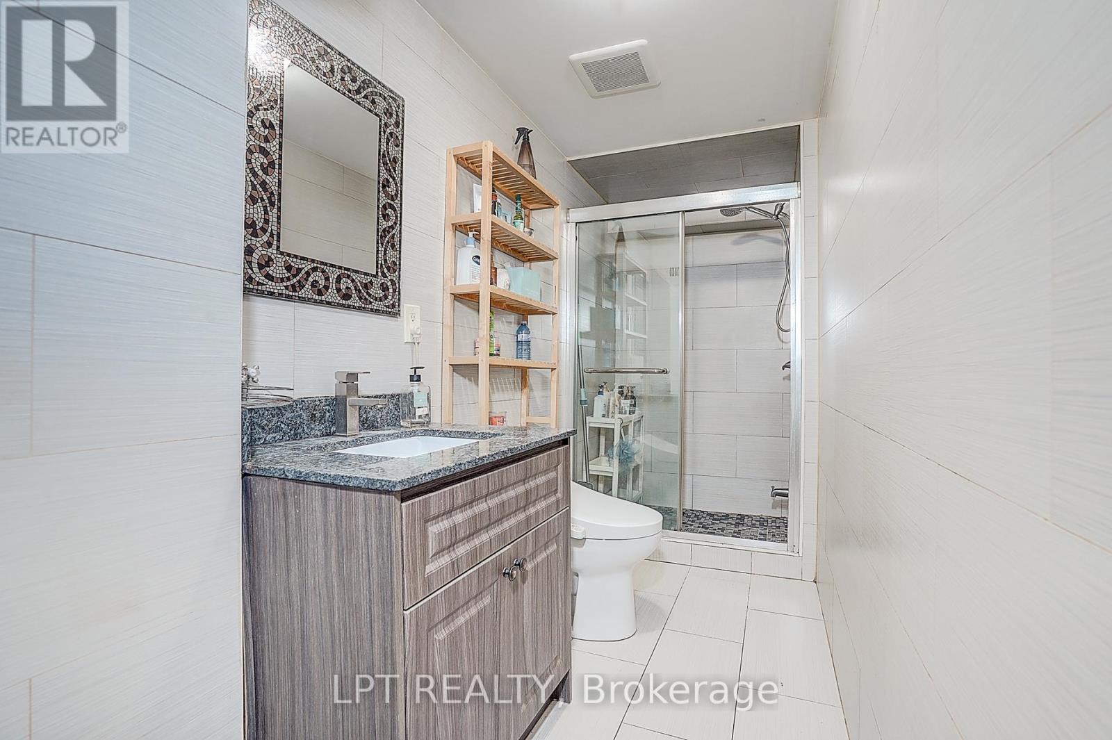 1168 Mctavish Drive, Newmarket, Ontario  L3X 0A7 - Photo 35 - N13497026