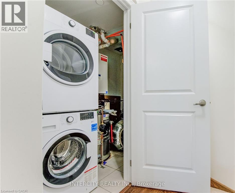 2205 Lillykin Street Unit# 4, Oakville, Ontario  L6H 7H2 - Photo 16 - 40843420
