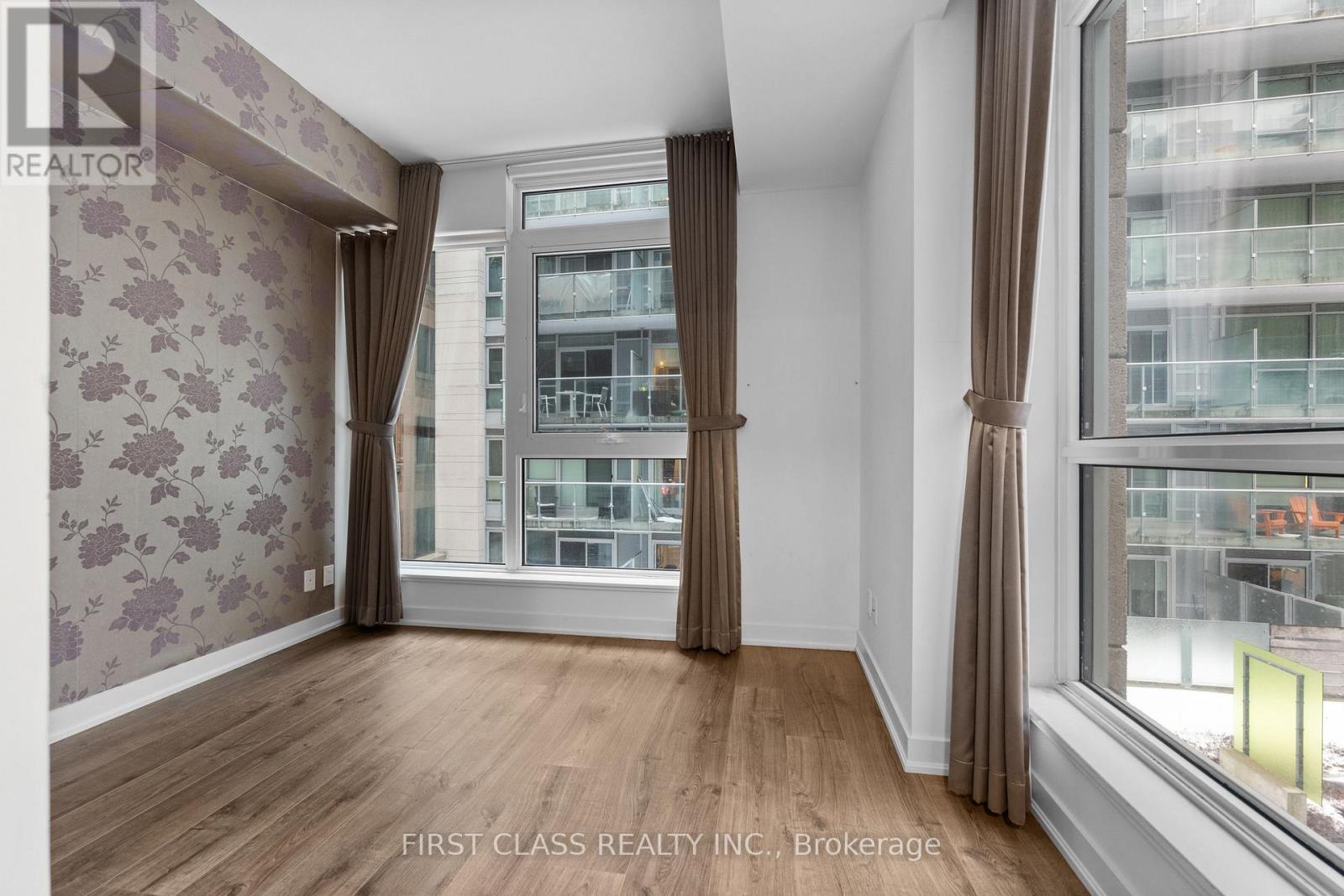 304 - 30 Nelson Street, Toronto, Ontario  M5V 0H5 - Photo 12 - C13499894