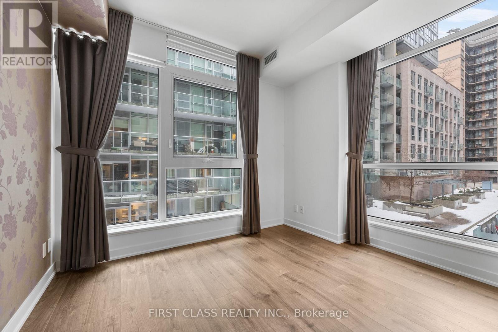 304 - 30 Nelson Street, Toronto, Ontario  M5V 0H5 - Photo 15 - C13499894
