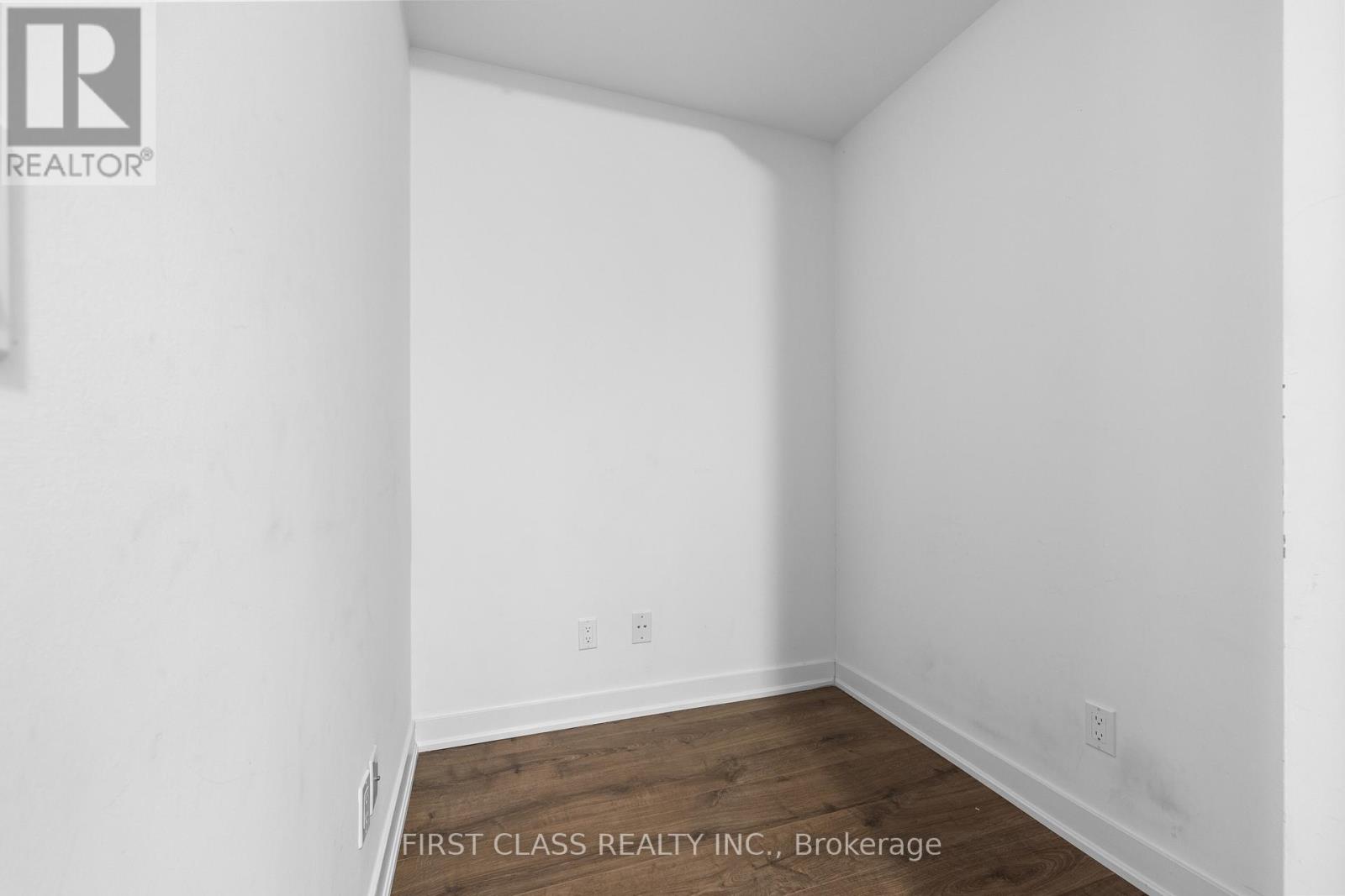304 - 30 Nelson Street, Toronto, Ontario  M5V 0H5 - Photo 6 - C13499894