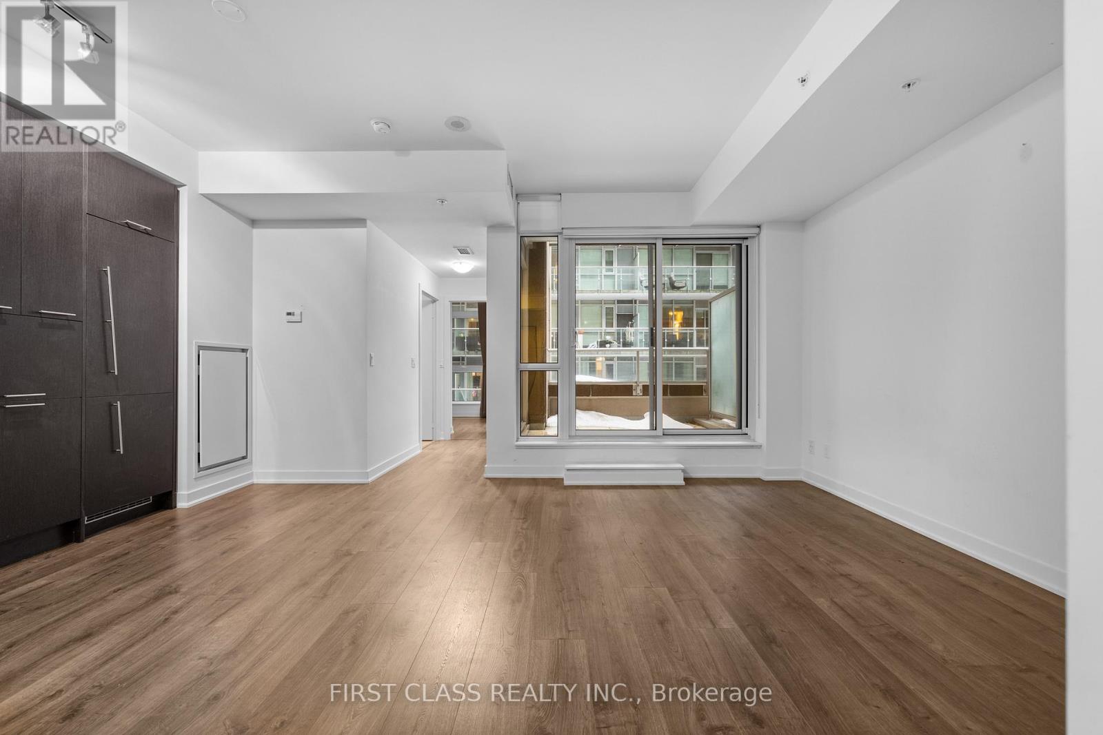 304 - 30 Nelson Street, Toronto, Ontario  M5V 0H5 - Photo 9 - C13499894