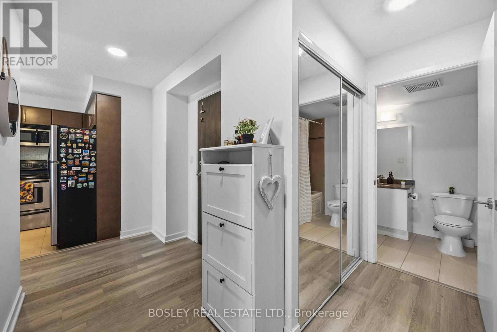1001 - 18 Harbour Street, Toronto, Ontario  M5J 2Z6 - Photo 12 - C13499928
