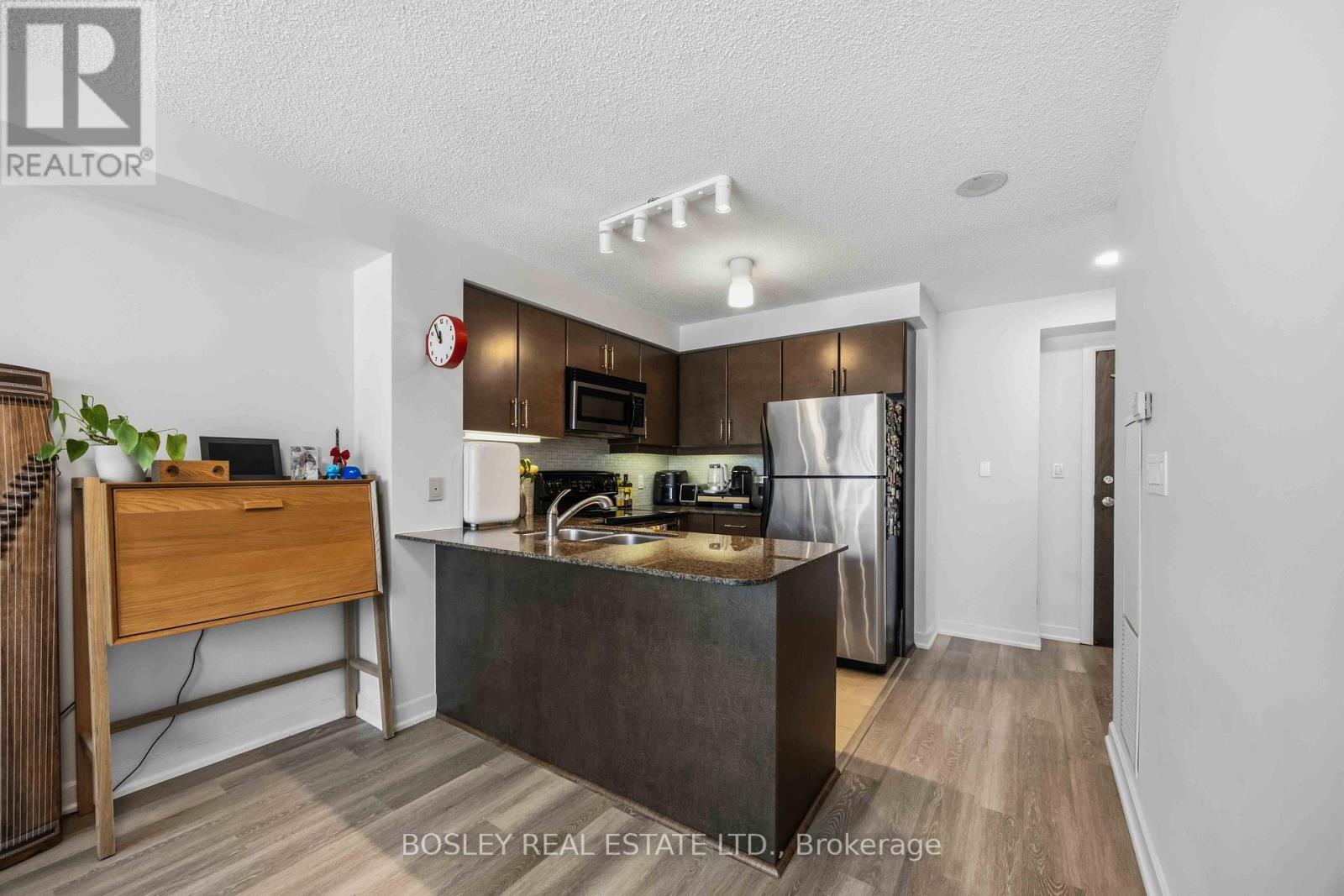 1001 - 18 Harbour Street, Toronto, Ontario  M5J 2Z6 - Photo 8 - C13499928