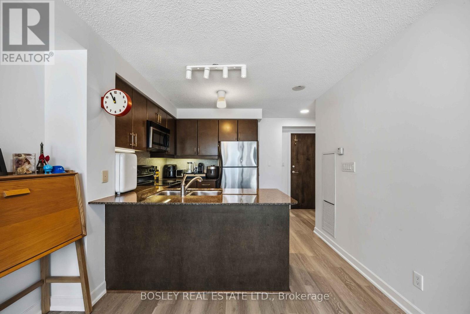 1001 - 18 Harbour Street, Toronto, Ontario  M5J 2Z6 - Photo 9 - C13499928