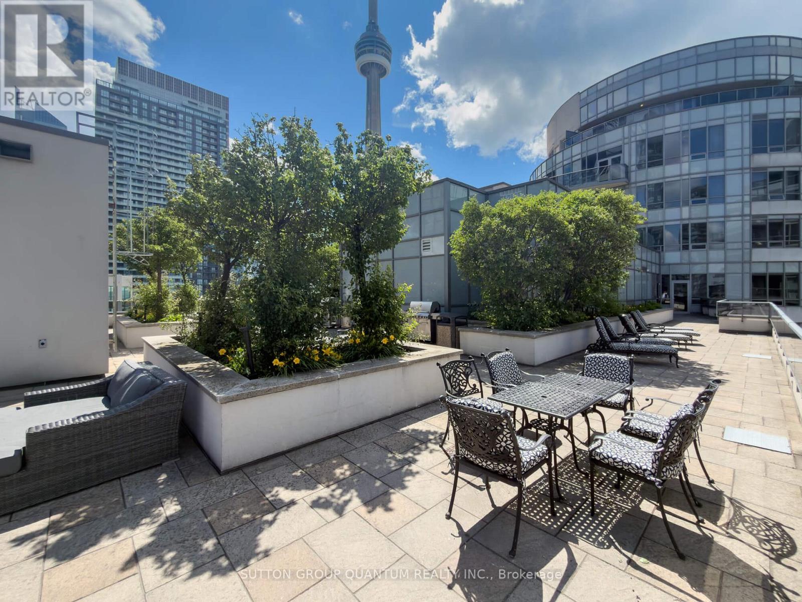 1621 - 20 Blue Jays Way, Toronto, Ontario  M5V 3W6 - Photo 37 - C13500016