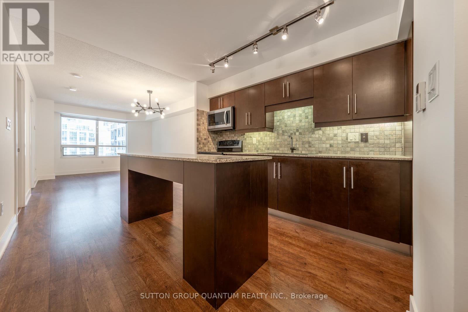 1621 - 20 Blue Jays Way, Toronto, Ontario  M5V 3W6 - Photo 4 - C13500016