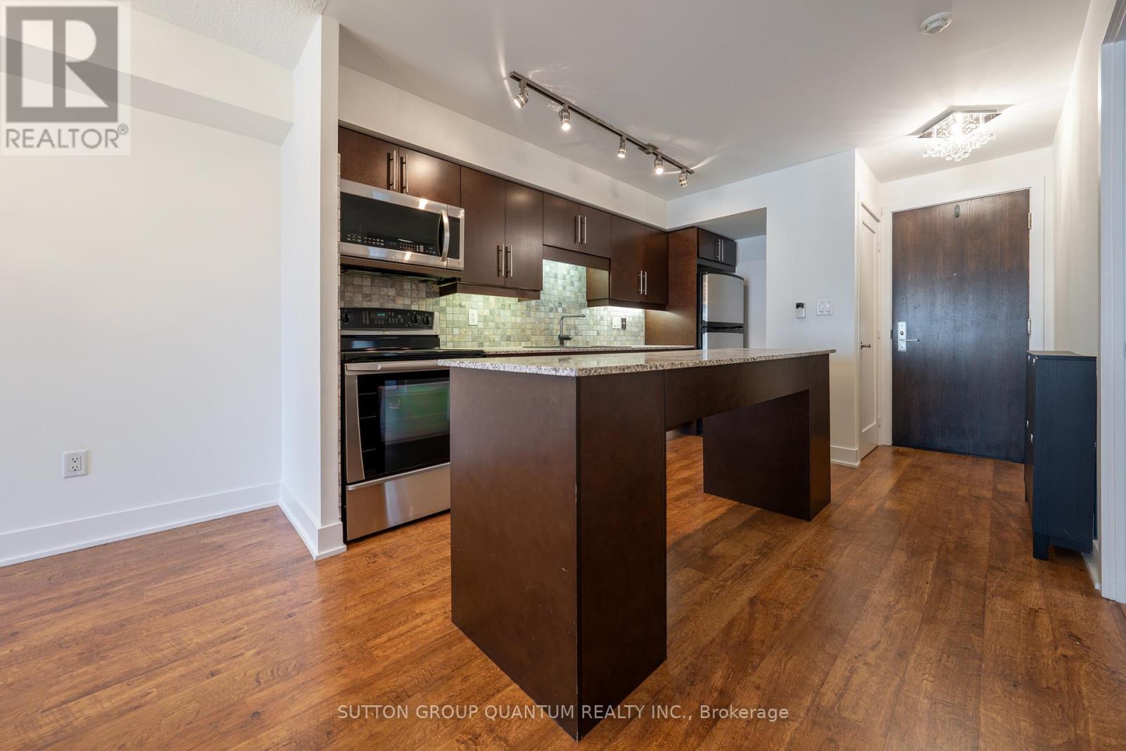 1621 - 20 Blue Jays Way, Toronto, Ontario  M5V 3W6 - Photo 5 - C13500016
