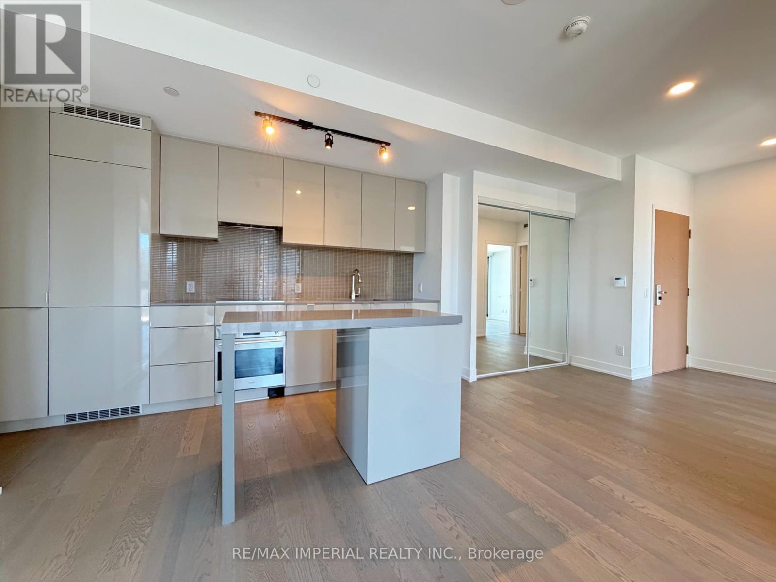 1911 - 7 Grenville Street, Toronto, Ontario  M4Y 0E9 - Photo 17 - C13500038