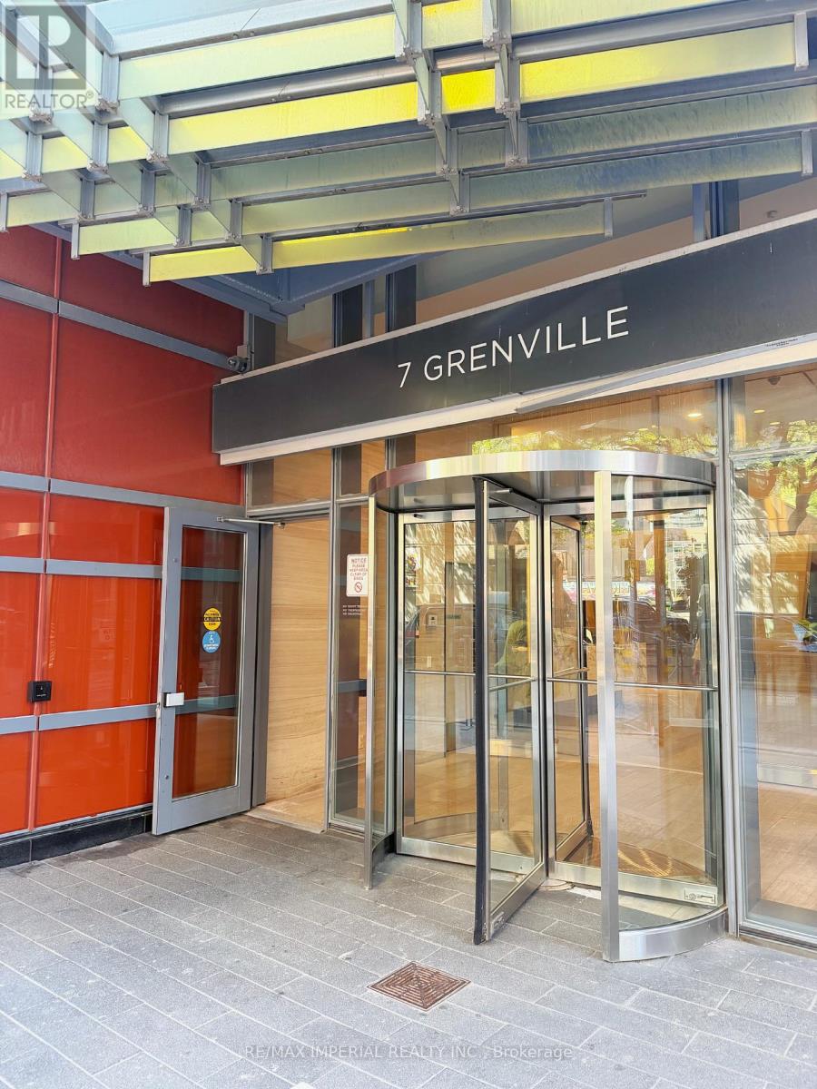 1911 - 7 Grenville Street, Toronto, Ontario  M4Y 0E9 - Photo 2 - C13500038