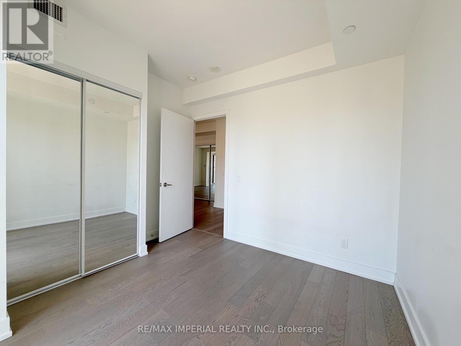 1911 - 7 Grenville Street, Toronto, Ontario  M4Y 0E9 - Photo 9 - C13500038