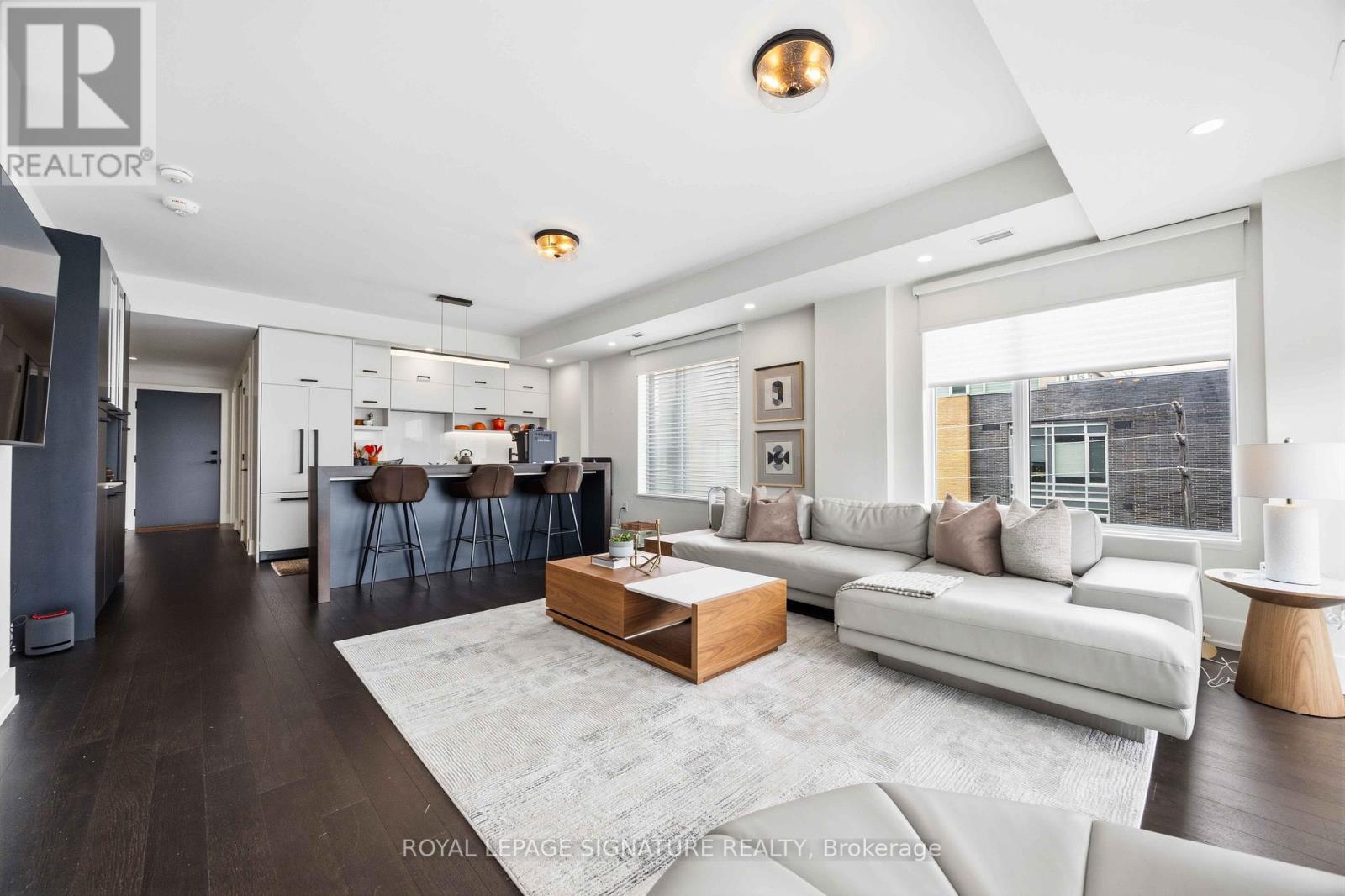 405 - 1888 Queen Street E, Toronto, Ontario  M4L 1H3 - Photo 2 - E13499868