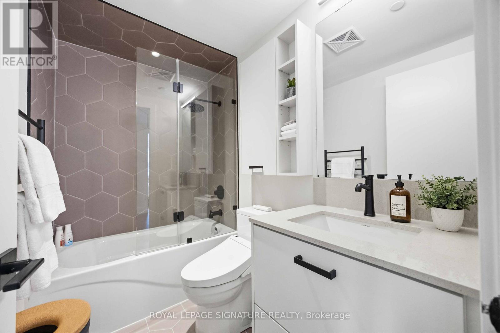 405 - 1888 Queen Street E, Toronto, Ontario  M4L 1H3 - Photo 21 - E13499868