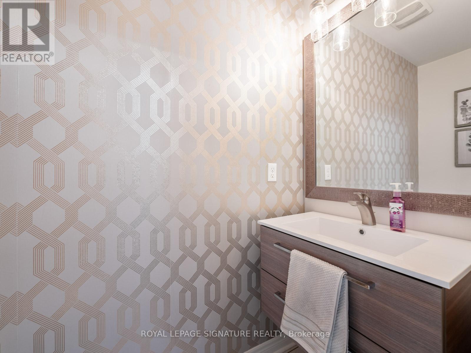 9 Mastwood Crescent, Toronto, Ontario  M1C 0B3 - Photo 21 - E13499904
