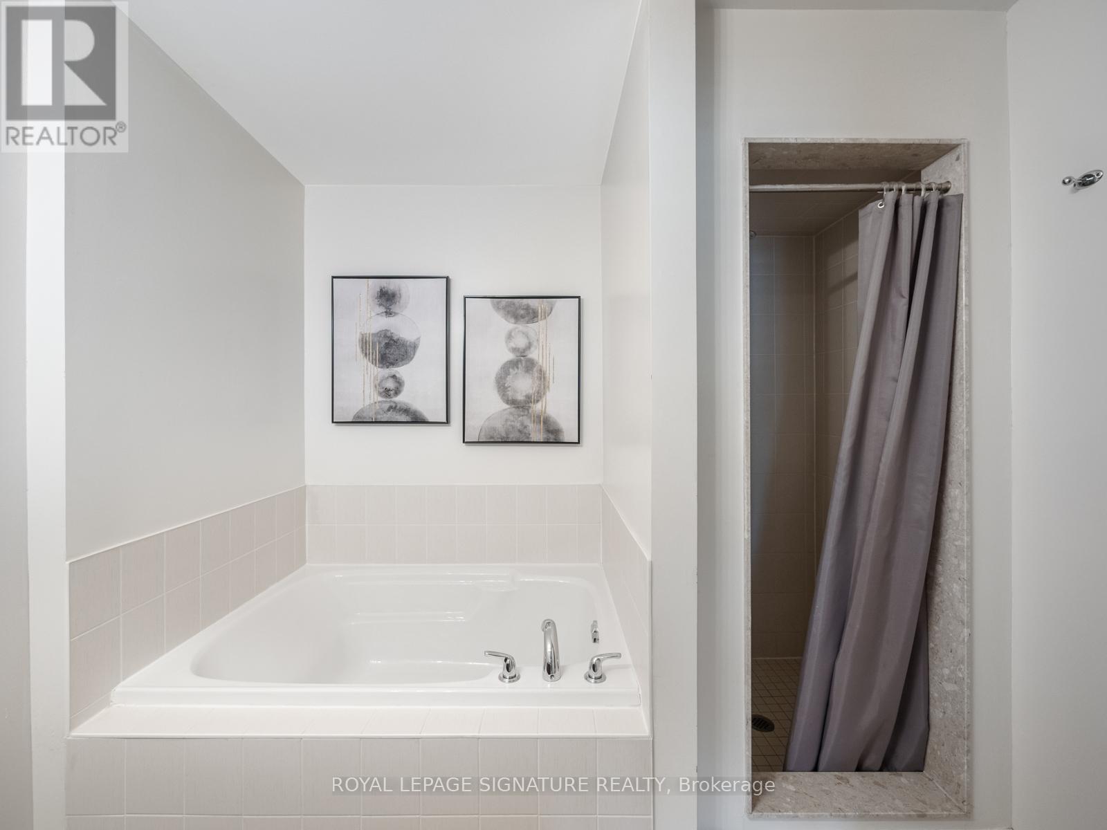 9 Mastwood Crescent, Toronto, Ontario  M1C 0B3 - Photo 27 - E13499904