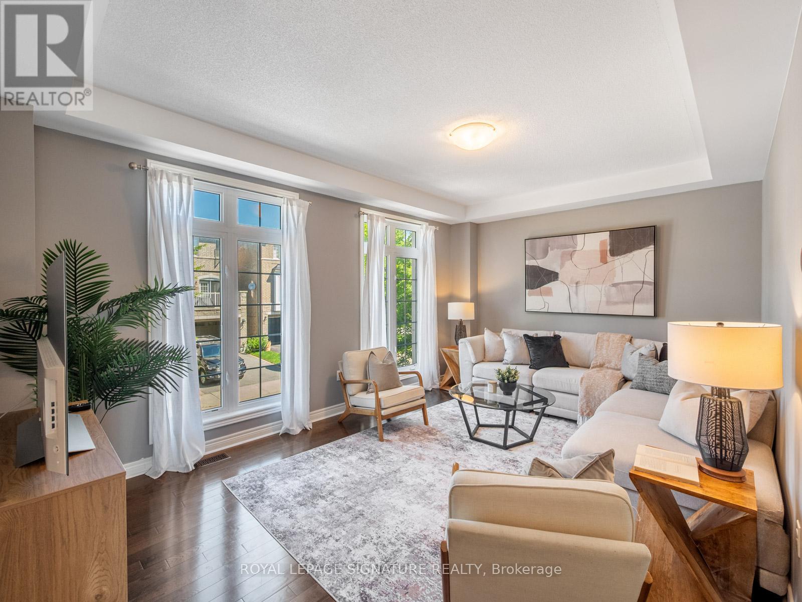 9 Mastwood Crescent, Toronto, Ontario  M1C 0B3 - Photo 6 - E13499904